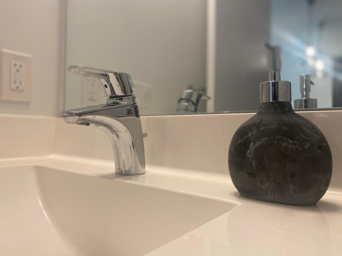 1 Bedroom Waterfront Condo Toronto Zewnętrze zdjęcie